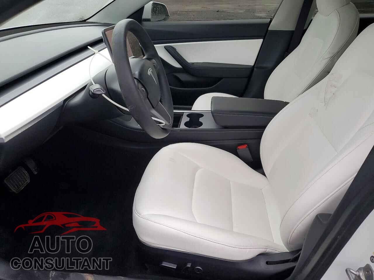 TESLA MODEL 3 2021 - 5YJ3E1EA4MF851845