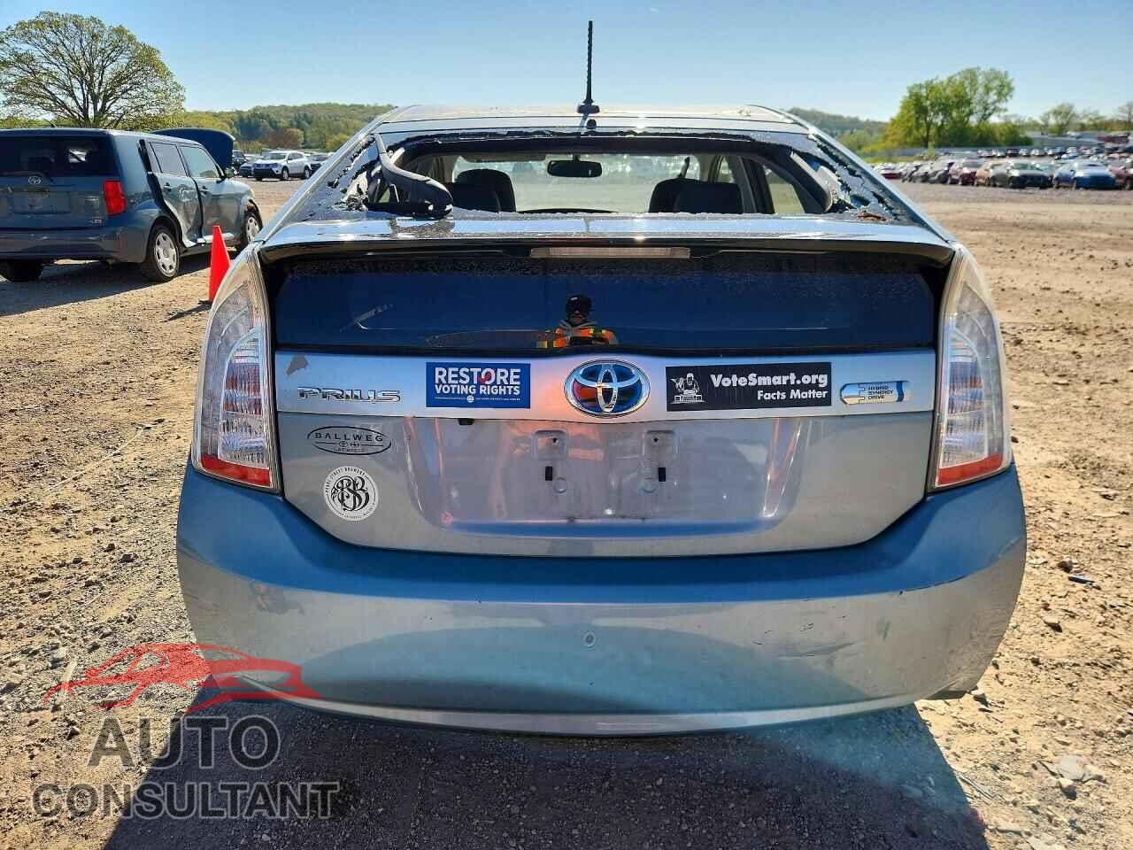 TOYOTA PRIUS 2014 - JTDKN3DP8E3057684