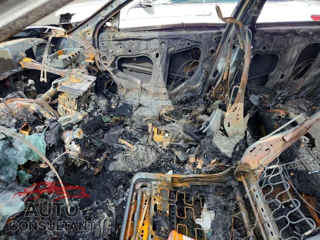 HONDA CIVIC 2019 - 2HGFC2F87KH593057