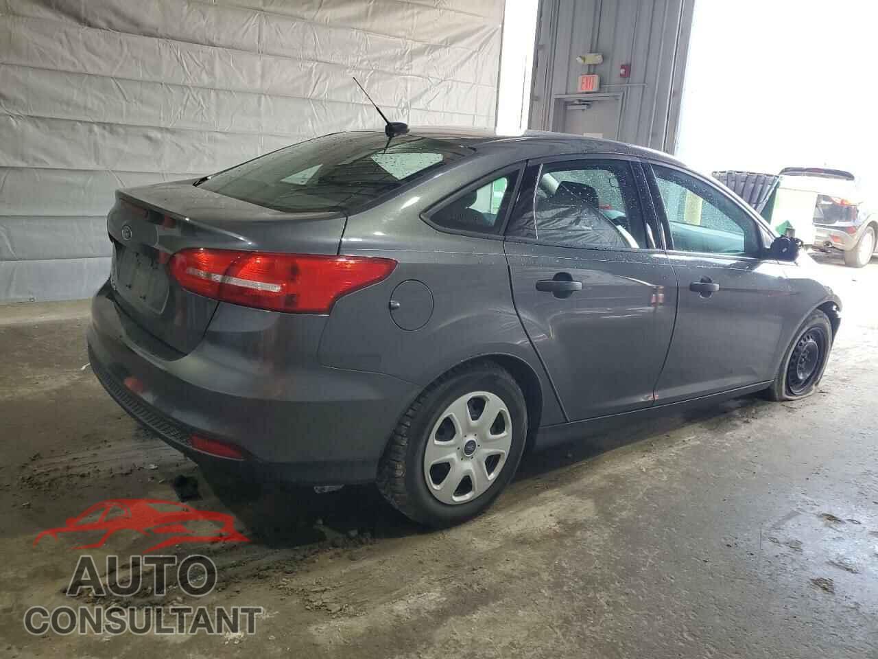 FORD FOCUS 2018 - 1FADP3E20JL200231