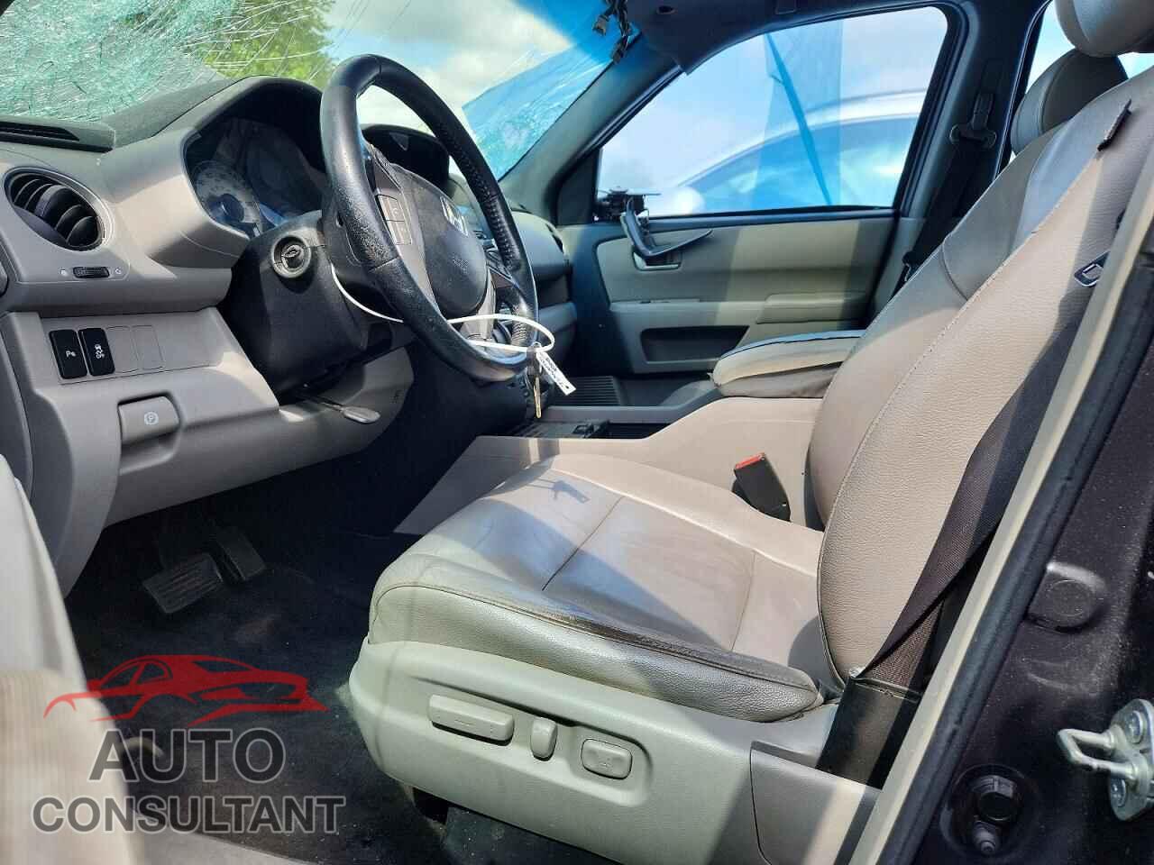 HONDA PILOT 2012 - 5FNYF4H99CB009913