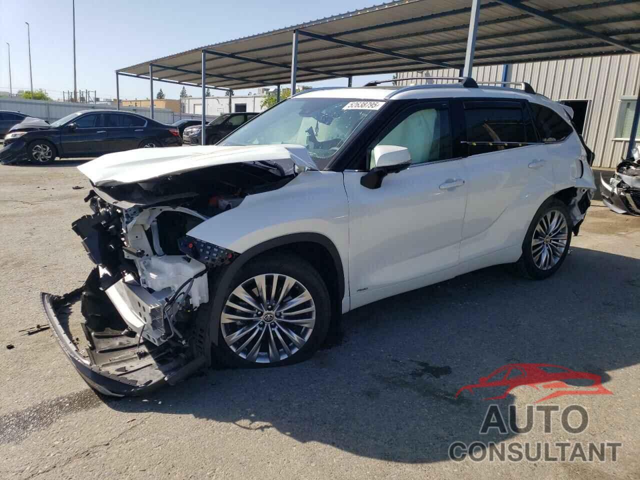 TOYOTA HIGHLANDER 2024 - 5TDEBRCH6RS636695