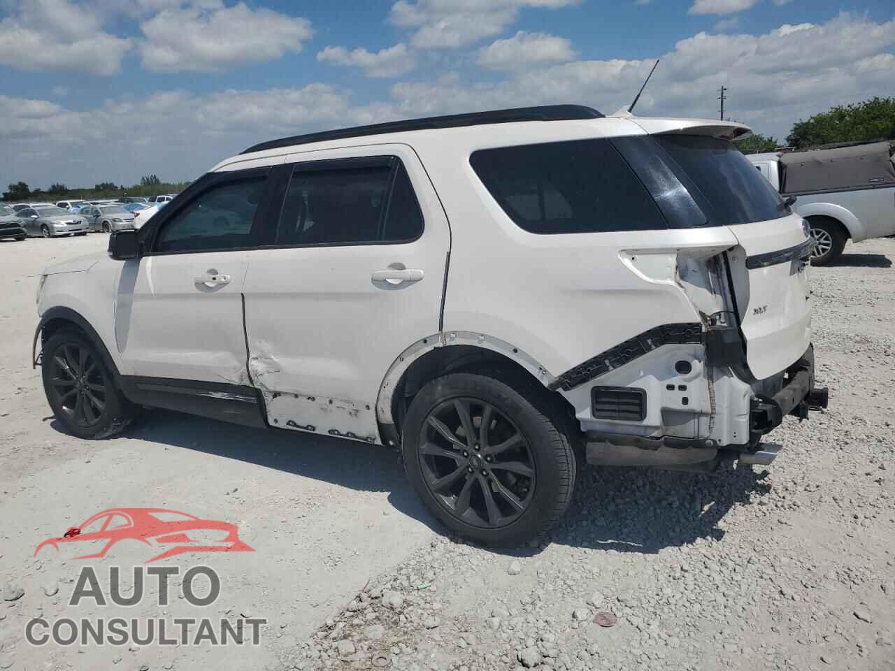 FORD EXPLORER 2018 - 1FM5K7D88JGA87207