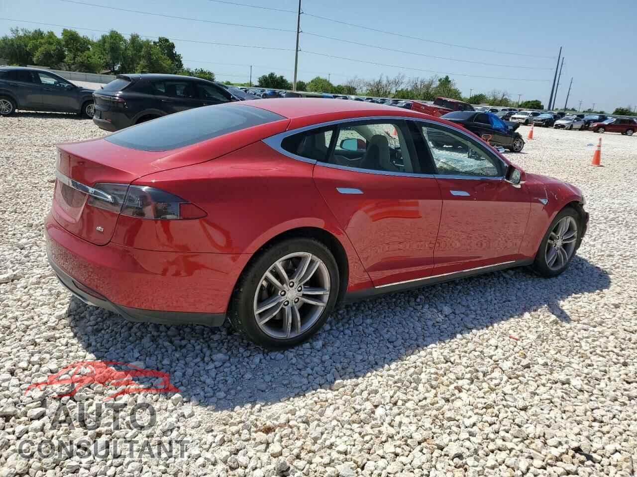 TESLA MODEL S 2013 - 5YJSA1CN1DFP26864