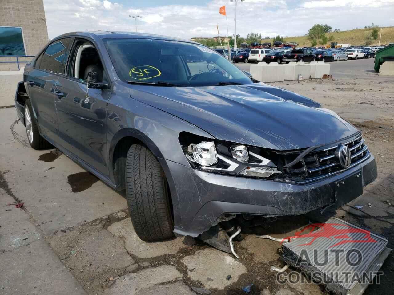 VOLKSWAGEN PASSAT 2019 - 1VWLA7A32KC007641