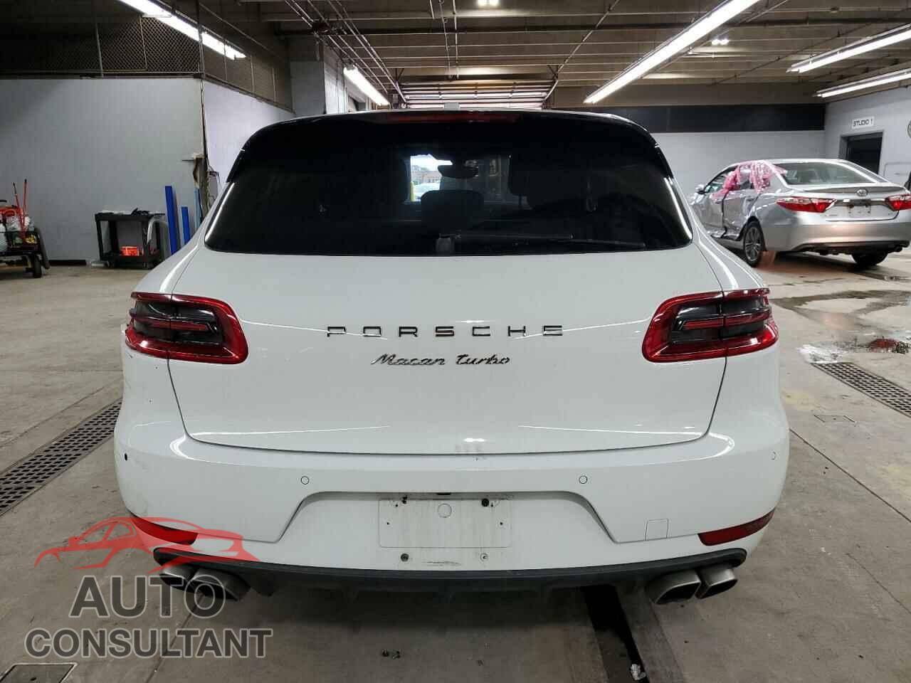 PORSCHE MACAN 2015 - WP1AF2A58FLB90256
