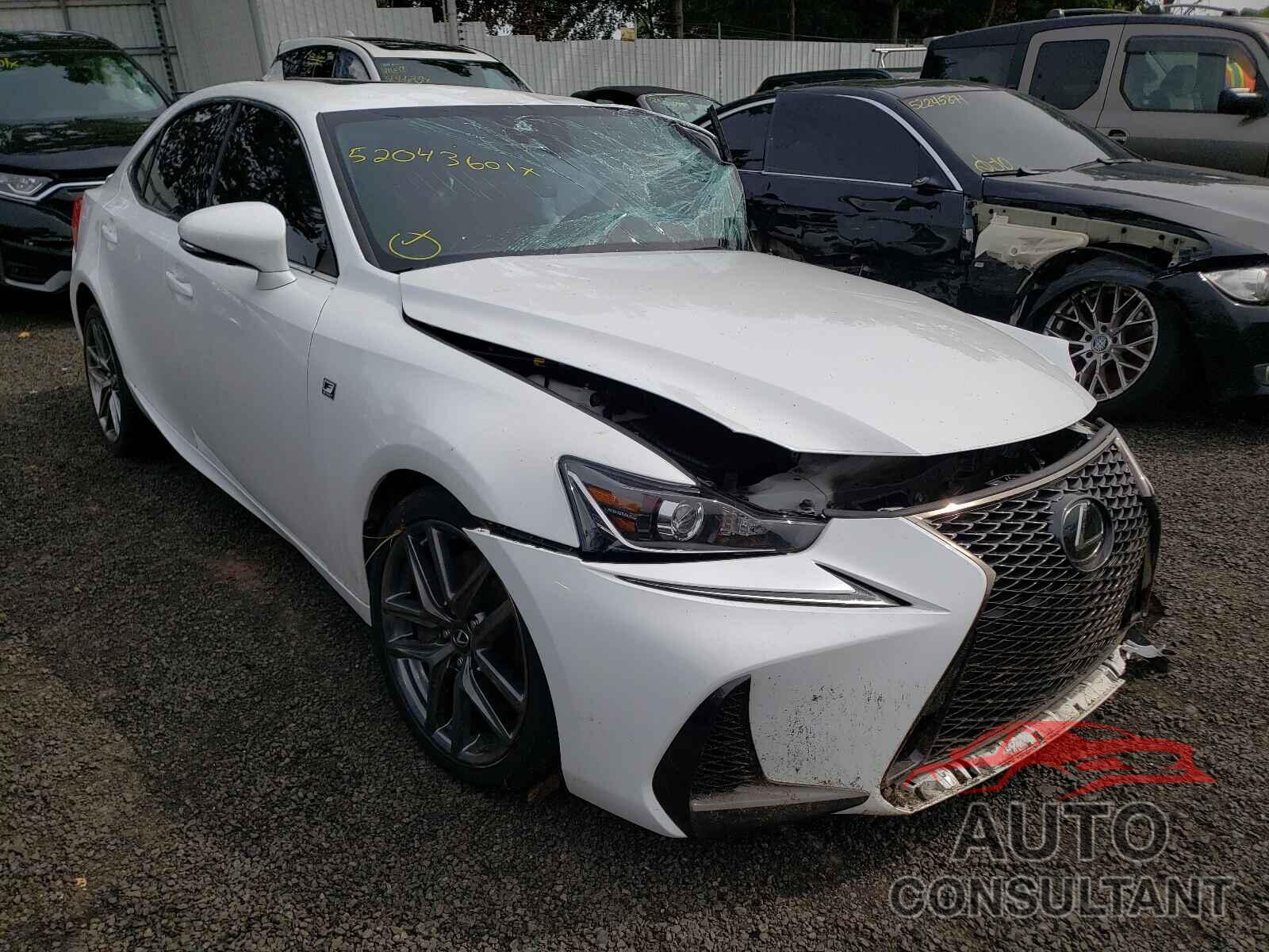 LEXUS IS 2018 - JTHC81D22J5029106