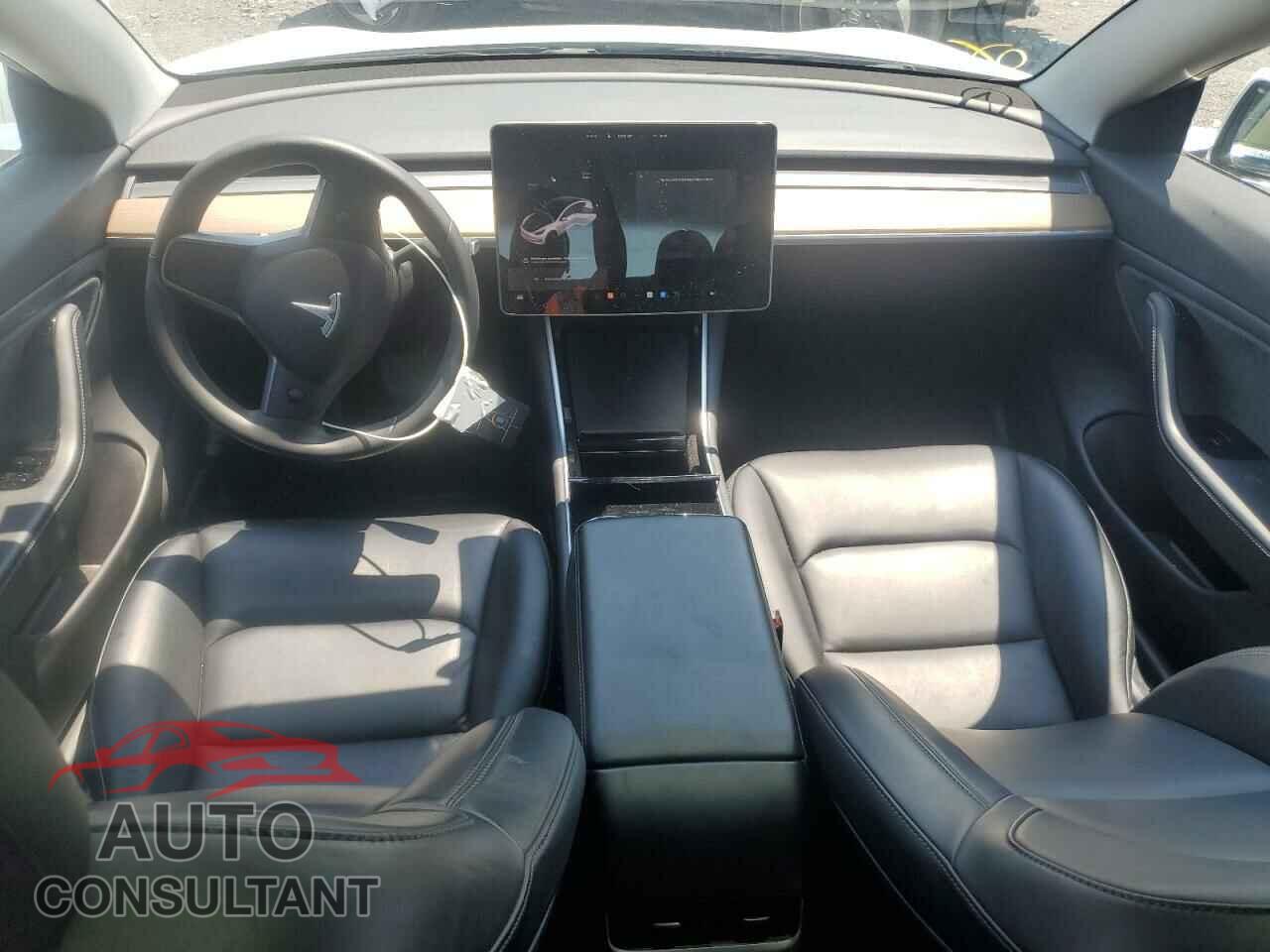 TESLA MODEL 3 2019 - 5YJ3E1EA1KF484593