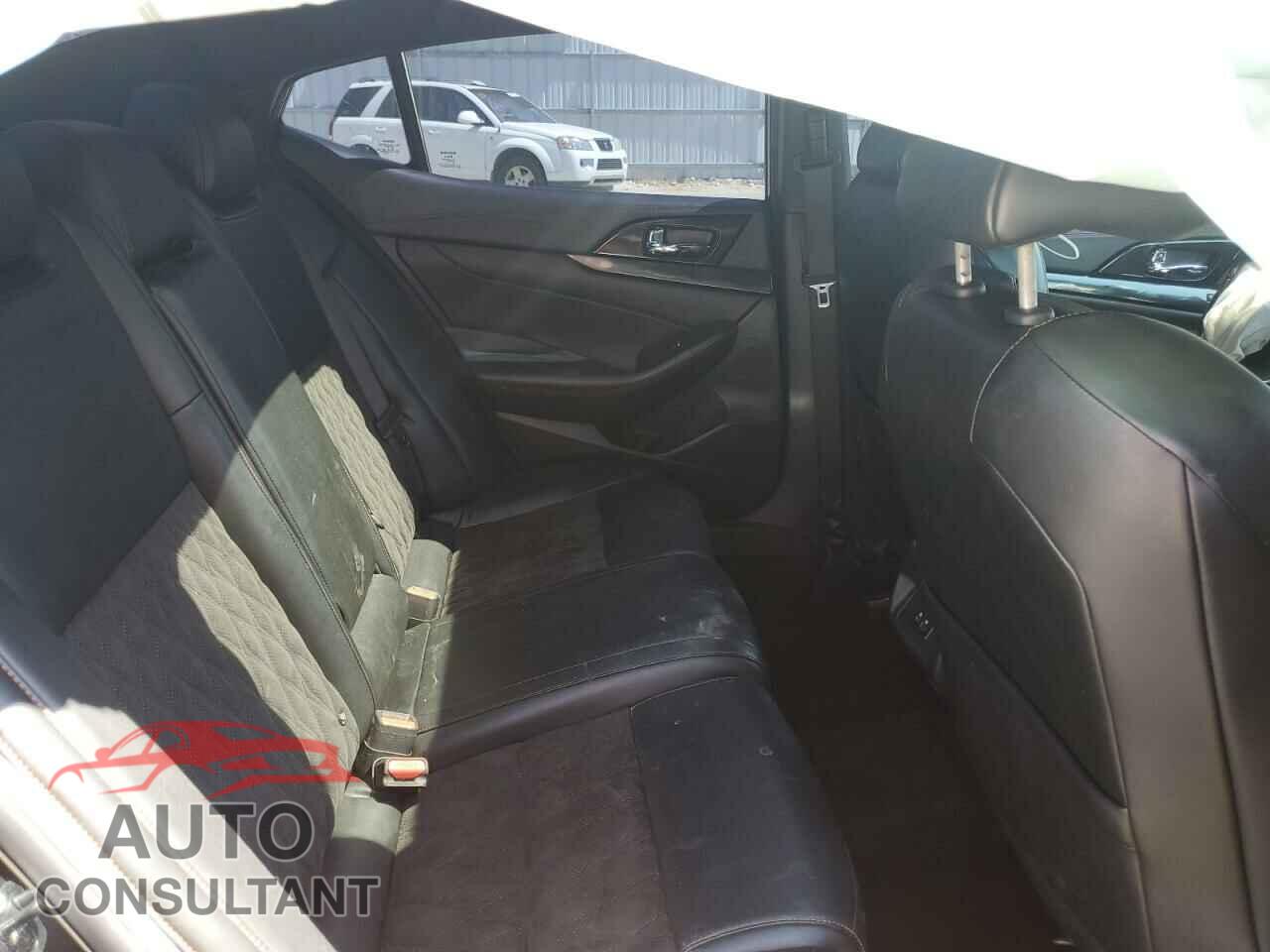 NISSAN MAXIMA 2019 - 1N4AA6AV6KC381908