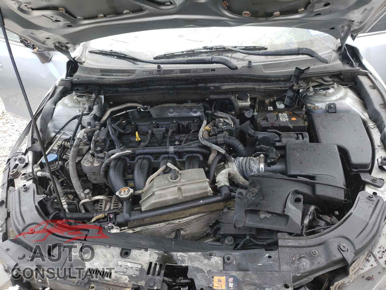 MAZDA 3 2018 - 3MZBN1V32JM181925