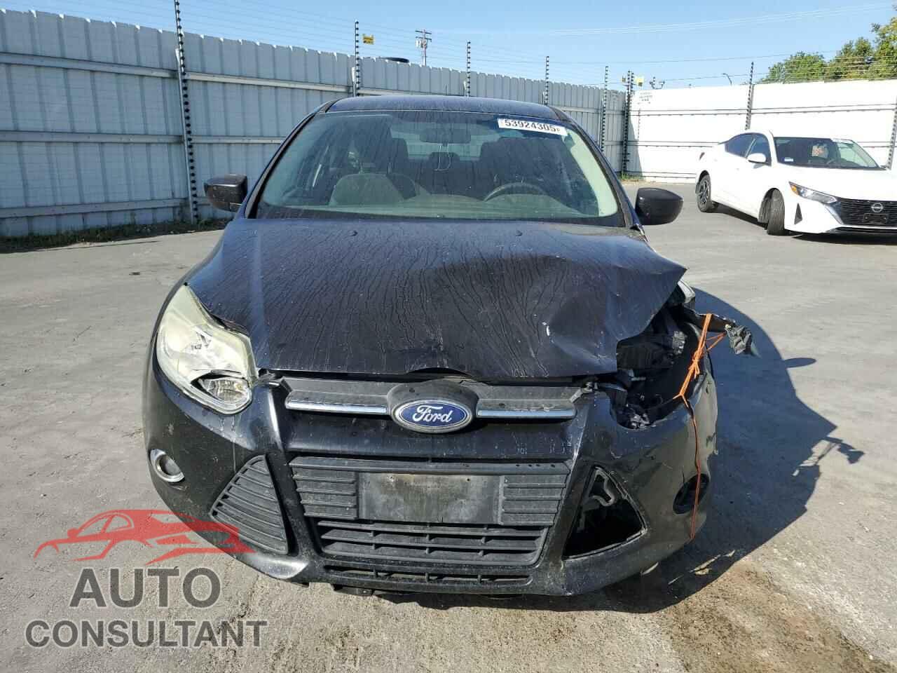 FORD FOCUS 2012 - 1FAHP3F27CL285121
