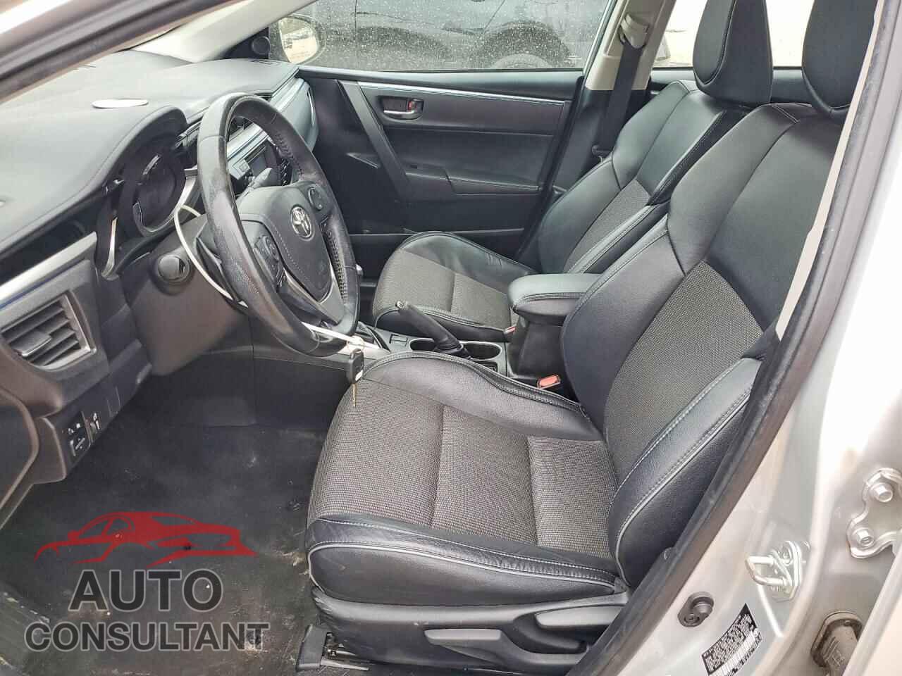 TOYOTA COROLLA 2015 - 5YFBURHE1FP253182