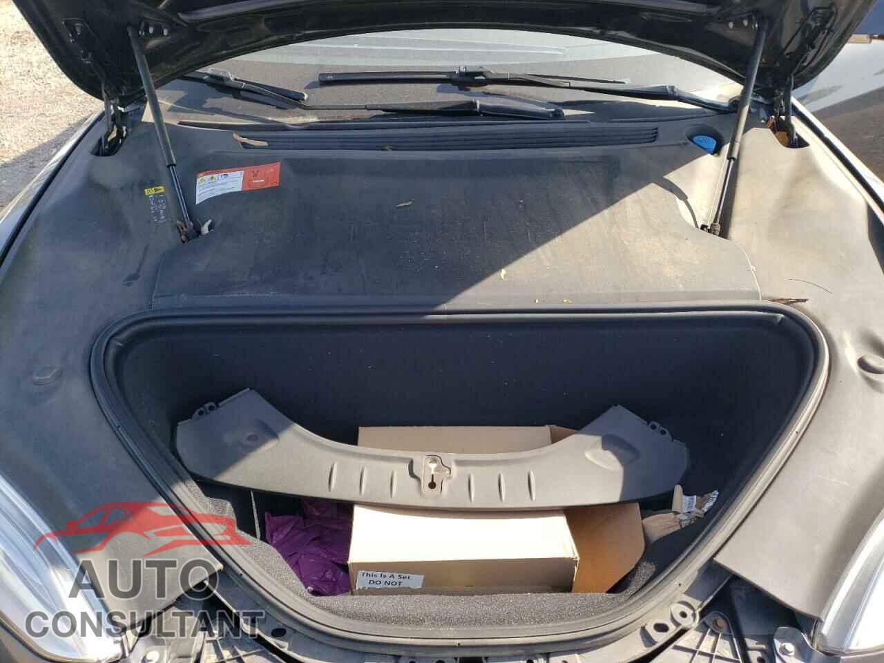 TESLA MODEL S 2017 - 5YJSA1E14HF199502