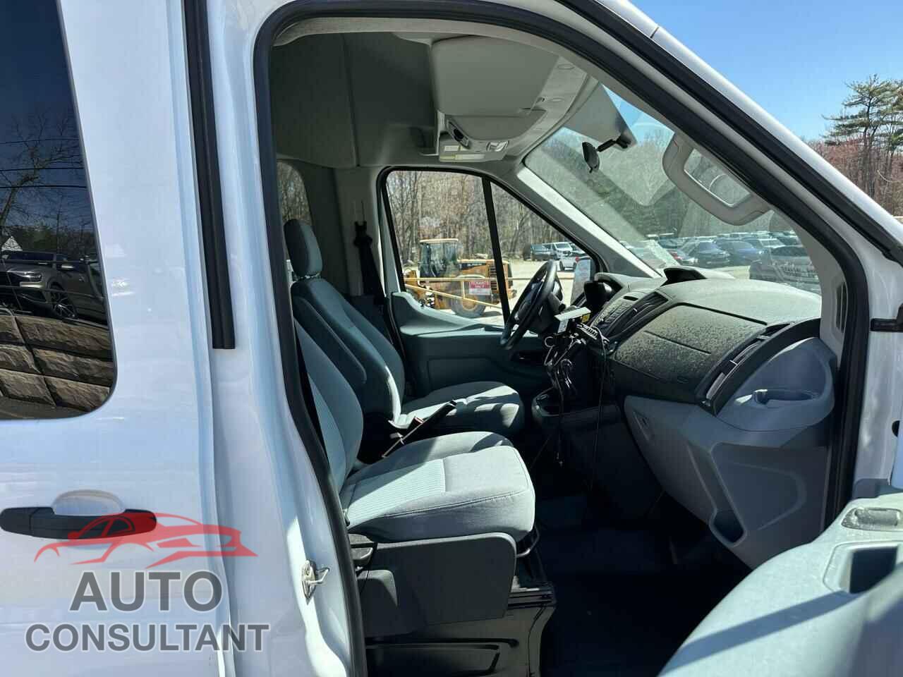 FORD TRANSIT 2018 - 1FDAX2XV9JKA27938