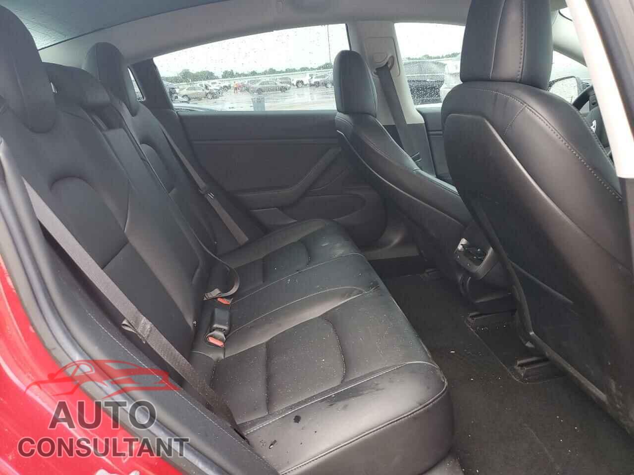 TESLA MODEL 3 2018 - 5YJ3E1EB4JF064298