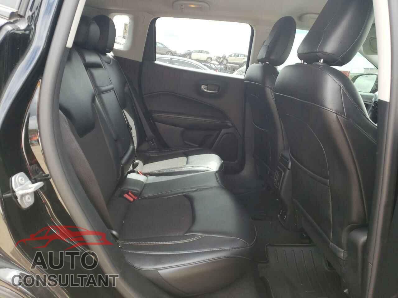 JEEP COMPASS 2017 - 3C4NJDBB0HT672096