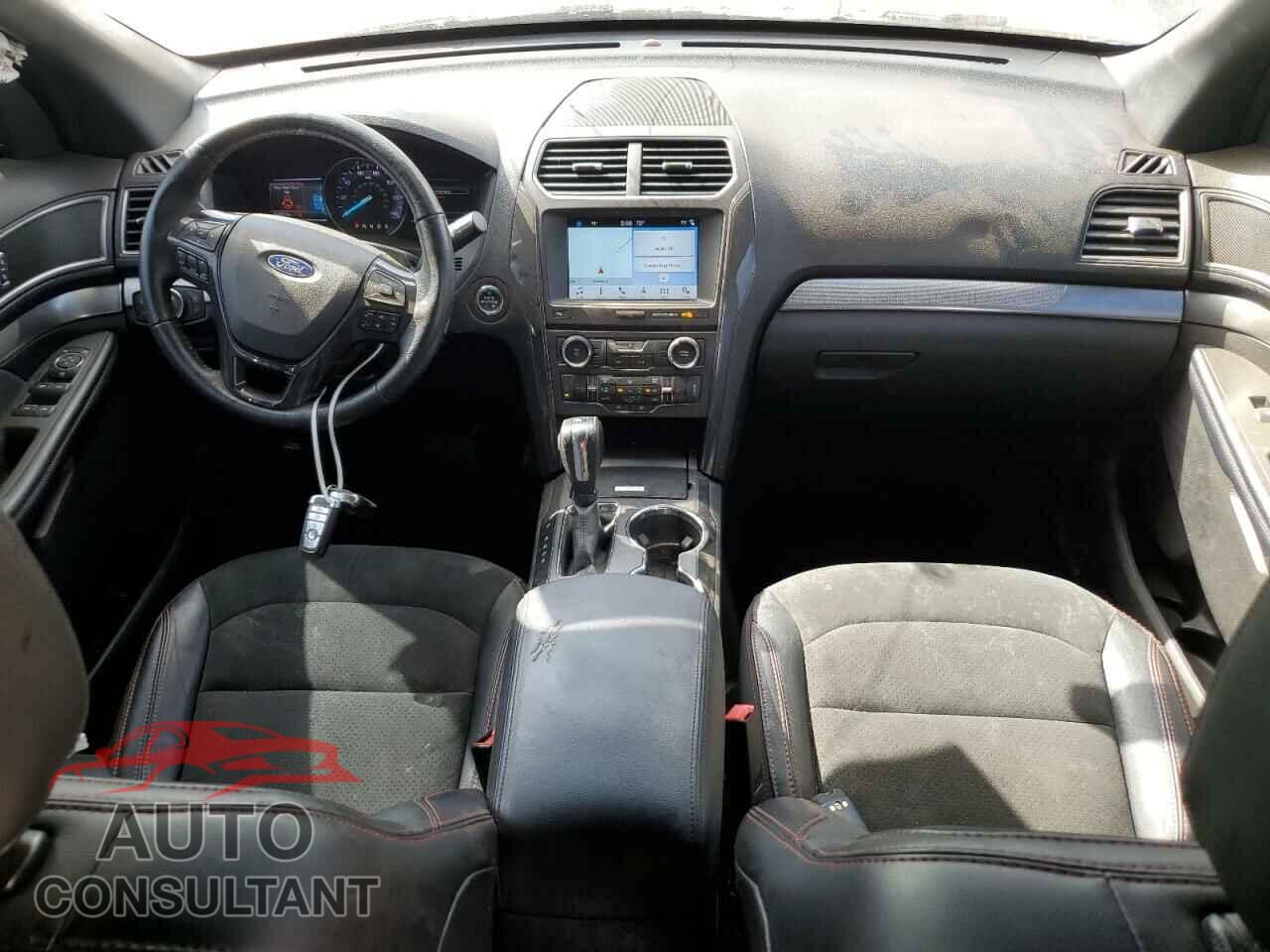 FORD EXPLORER 2018 - 1FM5K7D8XJGB26072