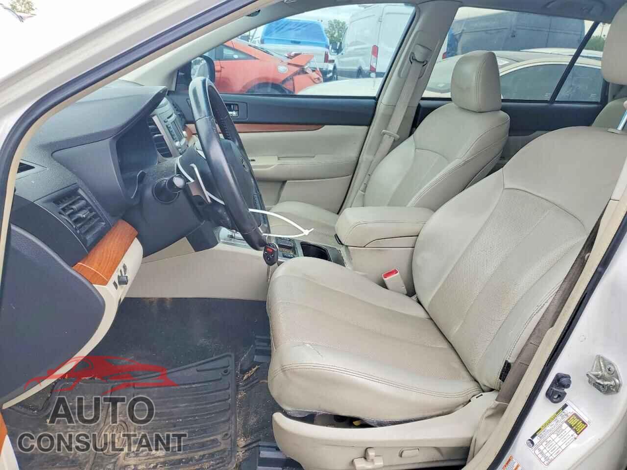 SUBARU OUTBACK 2014 - 4S4BRCLC5E3302309