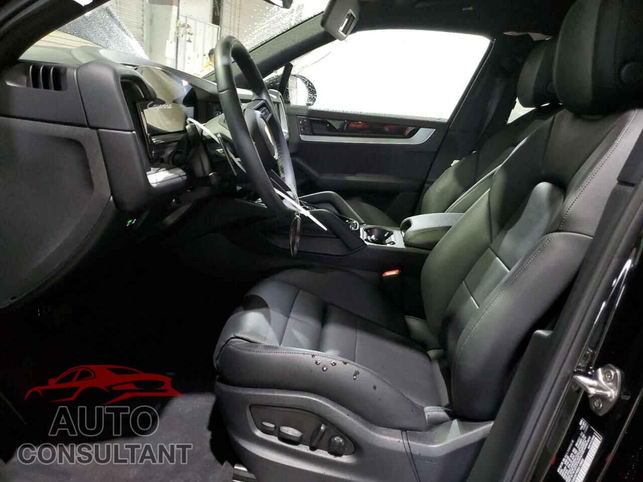 PORSCHE CAYENNE 2024 - WP1AA2AY9RDA10502
