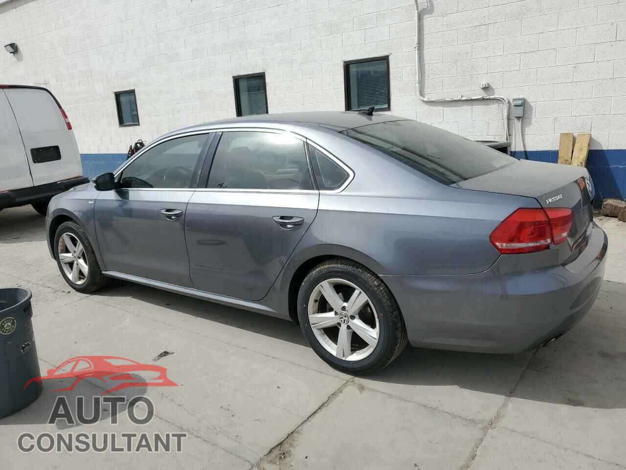 VOLKSWAGEN PASSAT 2014 - 1VWAS7A34EC040357