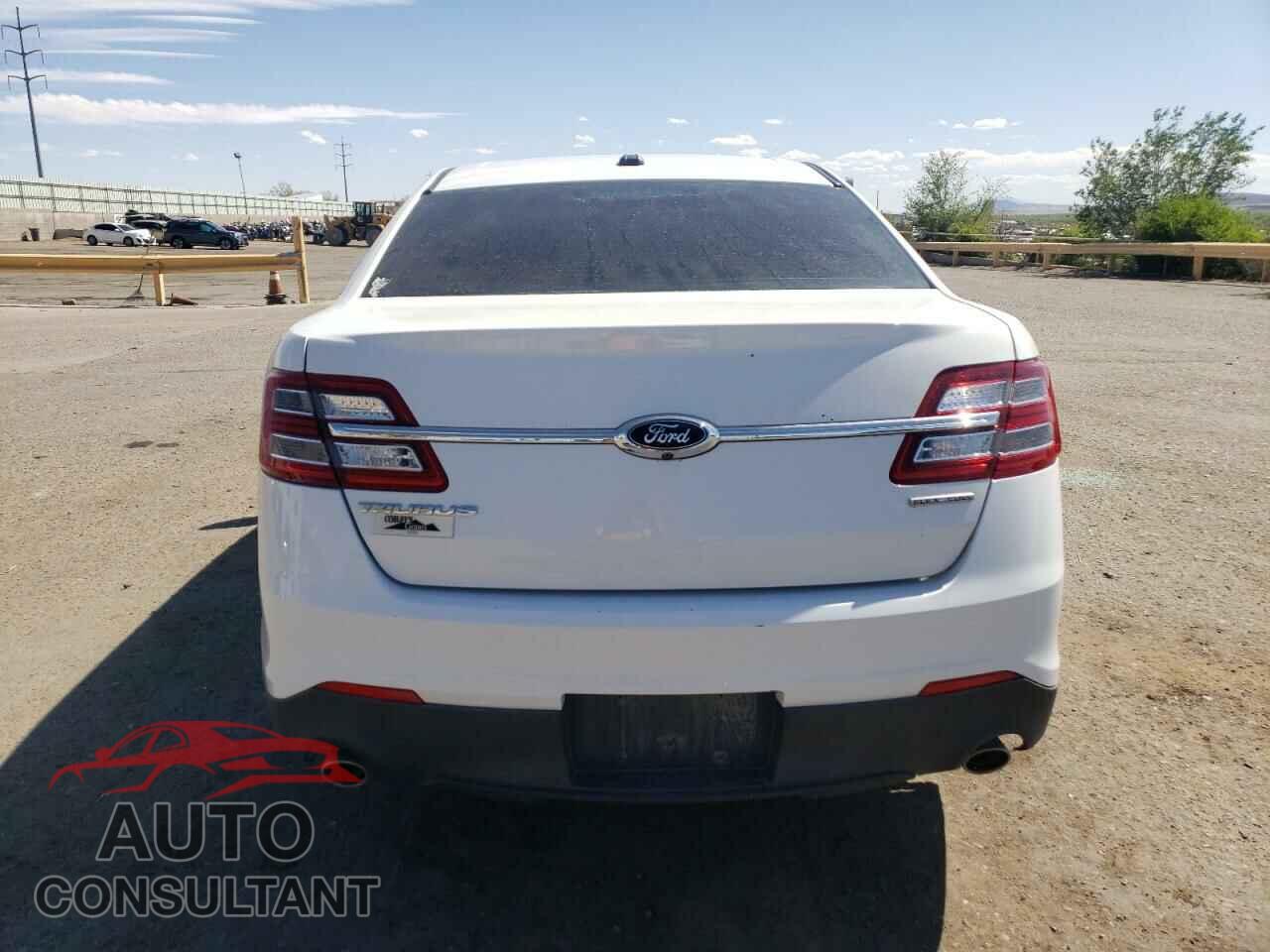 FORD TAURUS 2017 - 1FAHP2D82HG114746