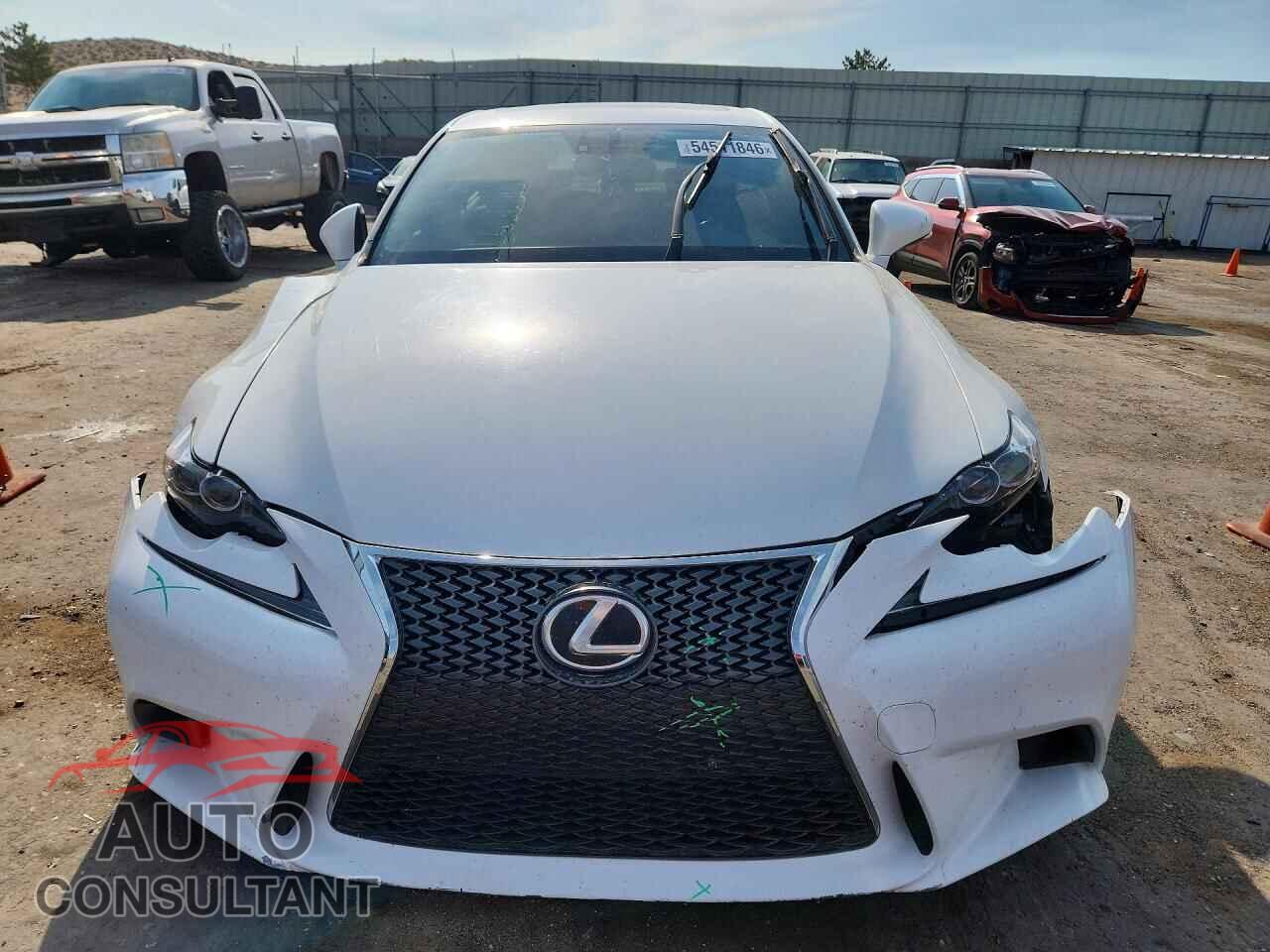LEXUS IS 2014 - JTHBE1D22E5013272