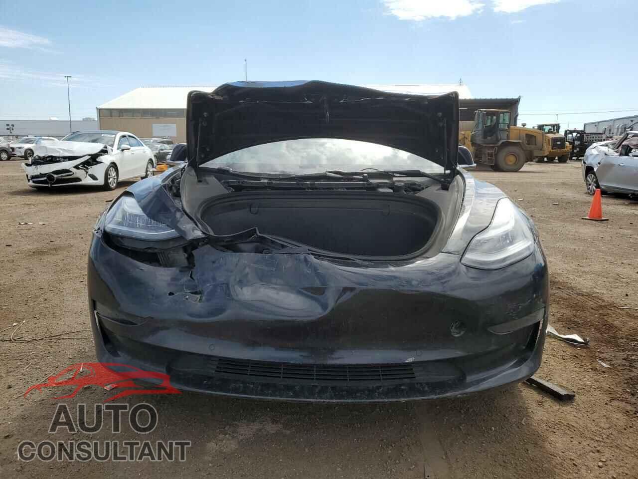 TESLA MODEL 3 2019 - 5YJ3E1EB2KF392711
