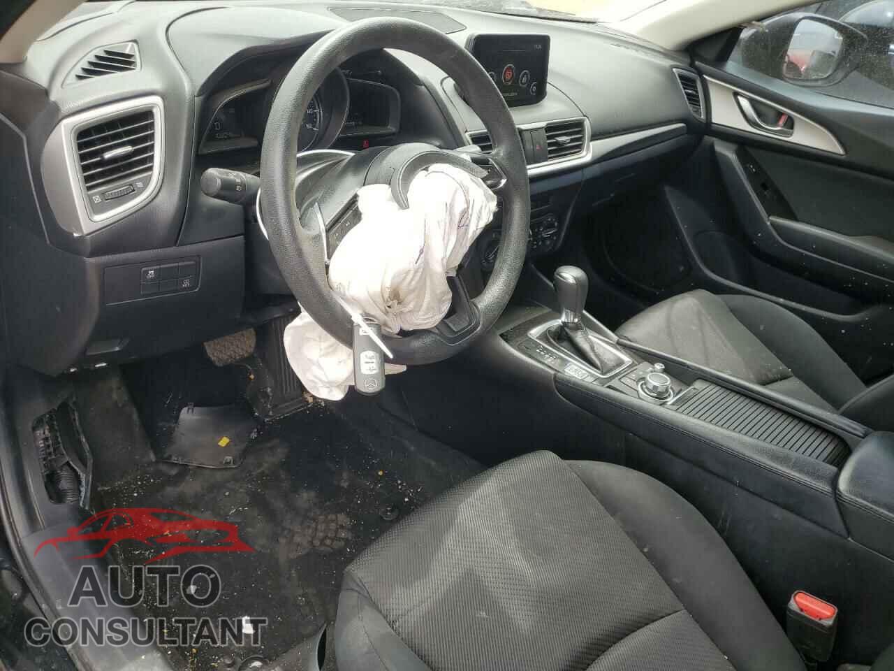 MAZDA 3 2018 - 3MZBN1K77JM161077