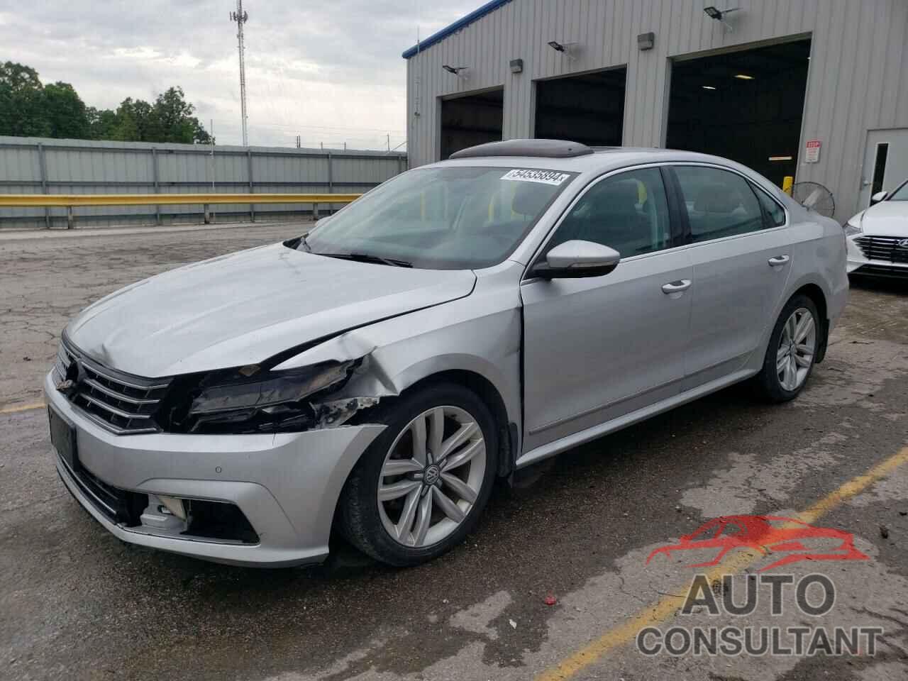 VOLKSWAGEN PASSAT 2017 - 1VWGT7A35HC043876