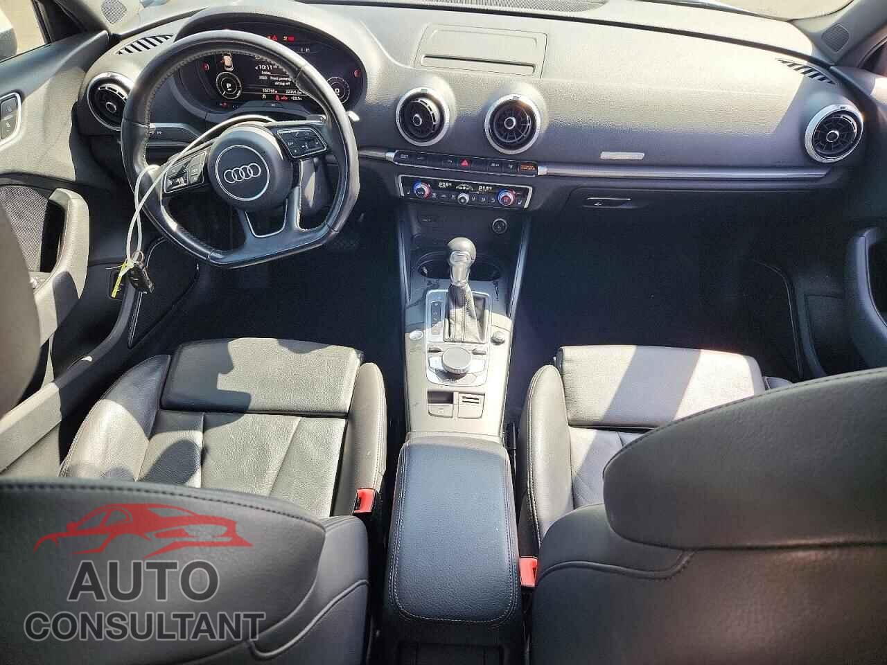 AUDI A3 2017 - WAUTPBFFXHA056045