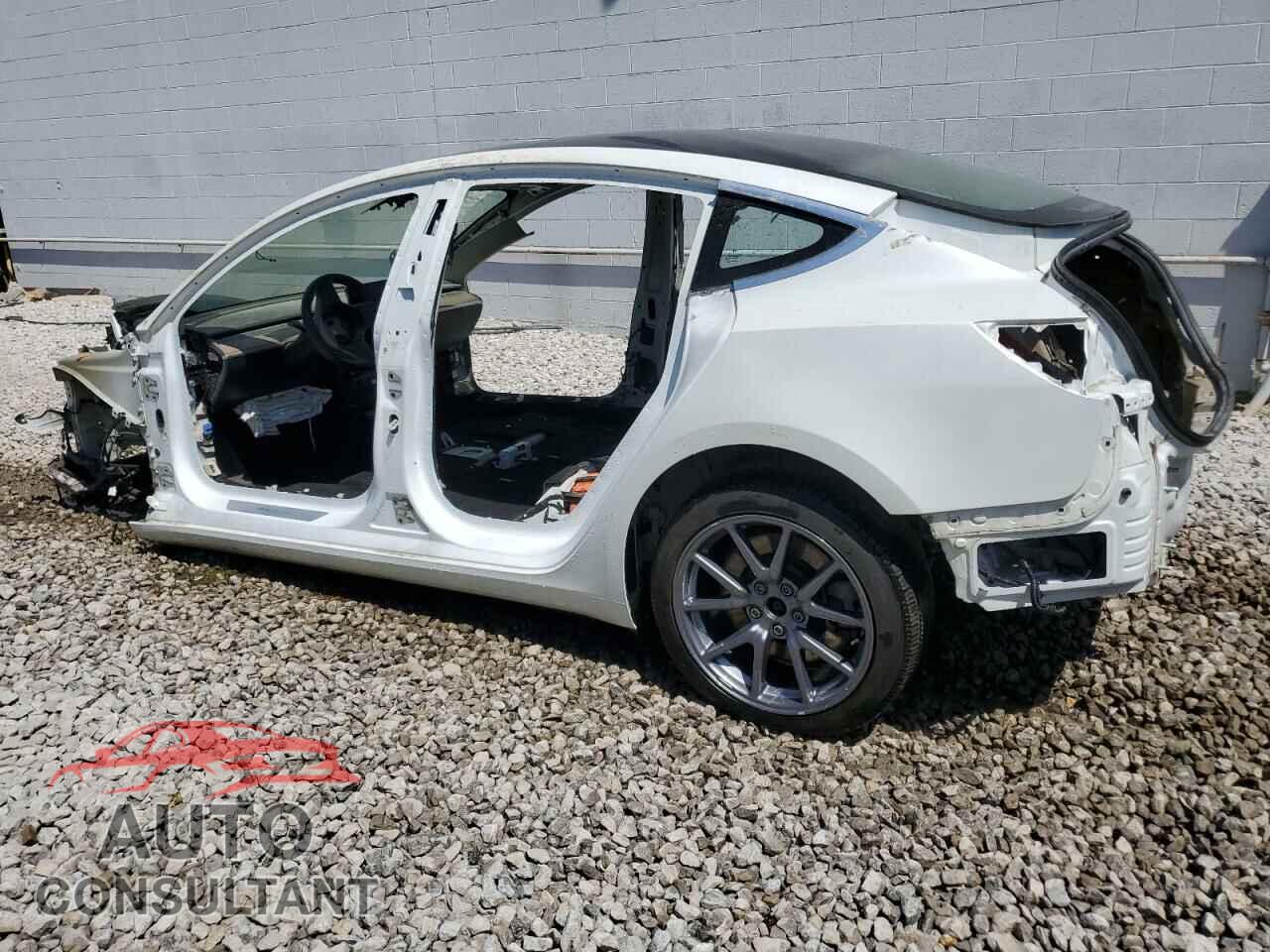TESLA MODEL 3 2019 - 5YJ3E1EA9KF416834