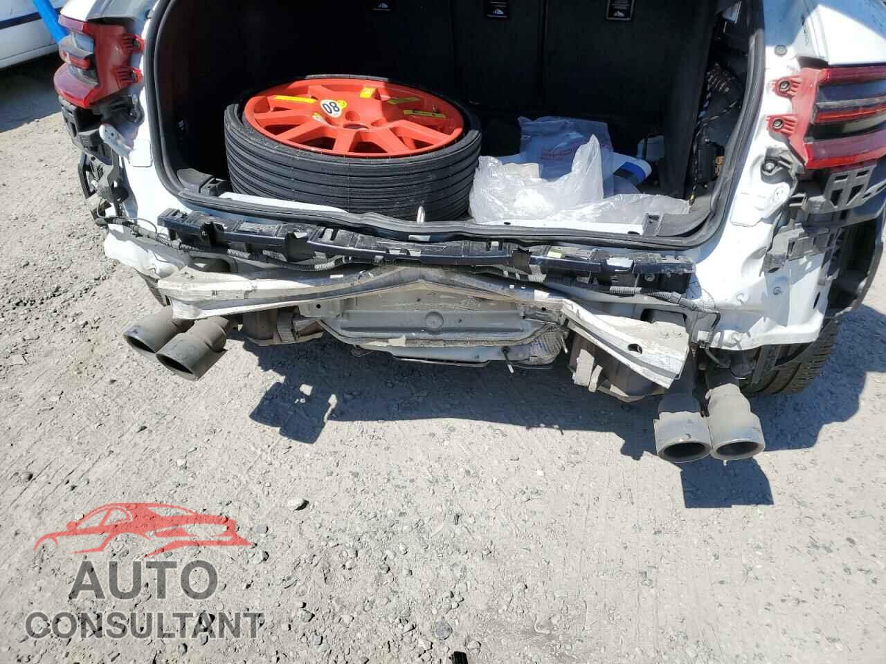 PORSCHE MACAN 2018 - WP1AA2A52JLB13728