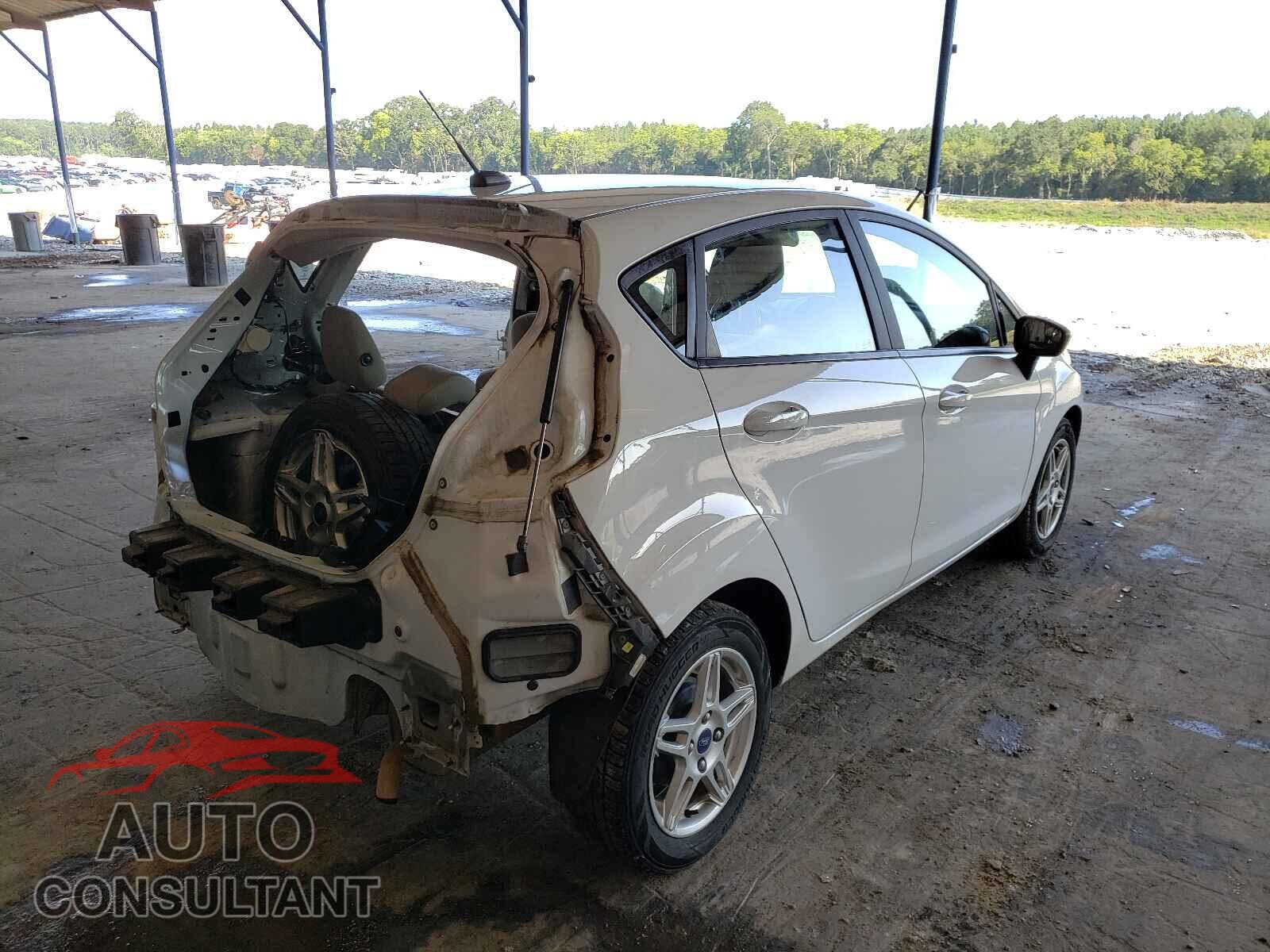 FORD FIESTA 2018 - 3FADP4EJ3JM106727