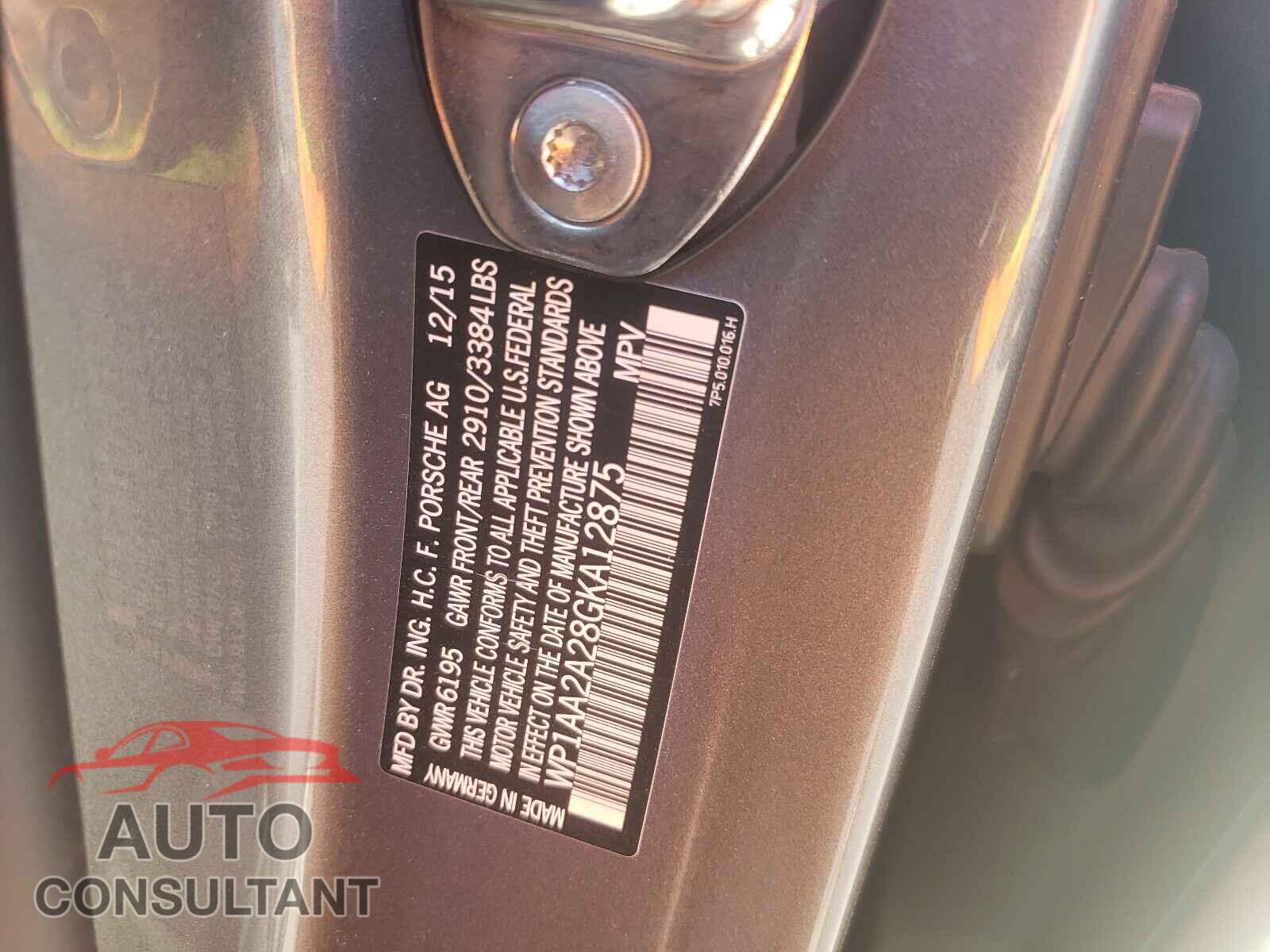PORSCHE CAYENNE 2016 - WP1AA2A28GKA12875