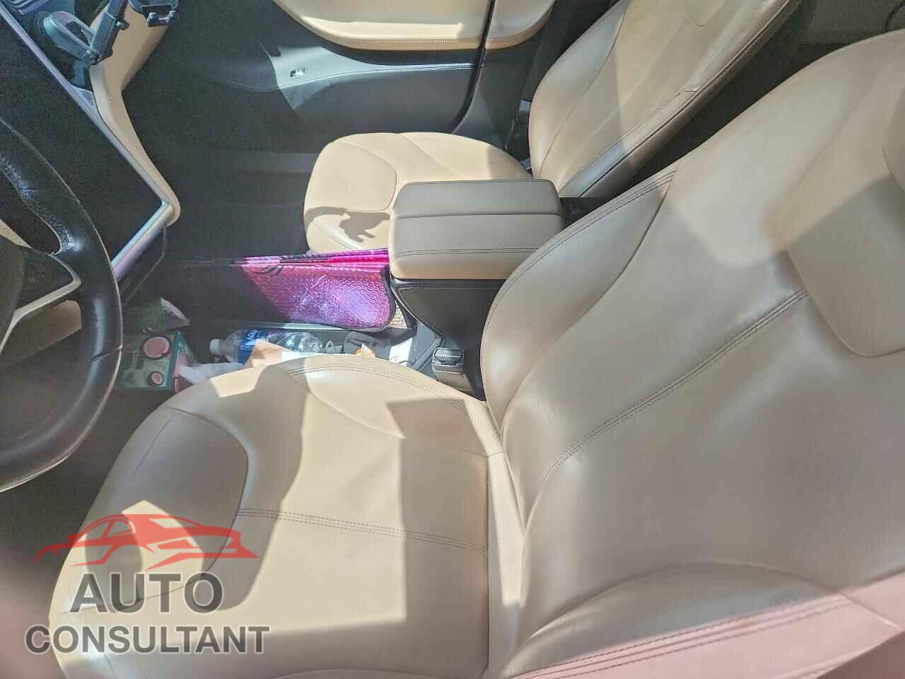 TESLA MODEL S 2013 - 5YJSA1CG3DFP27497