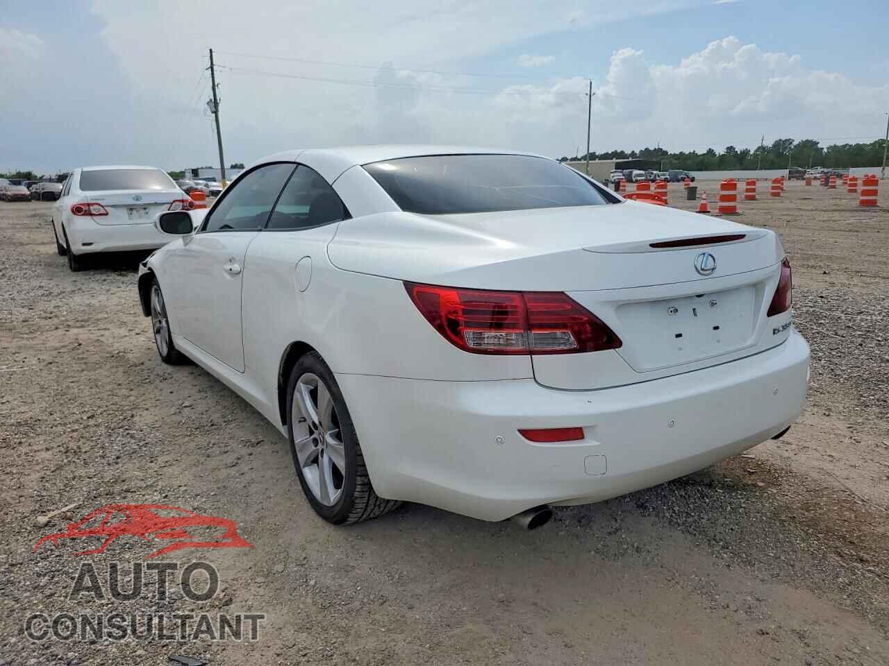 LEXUS IS 2012 - JTHFE2C24C2508757