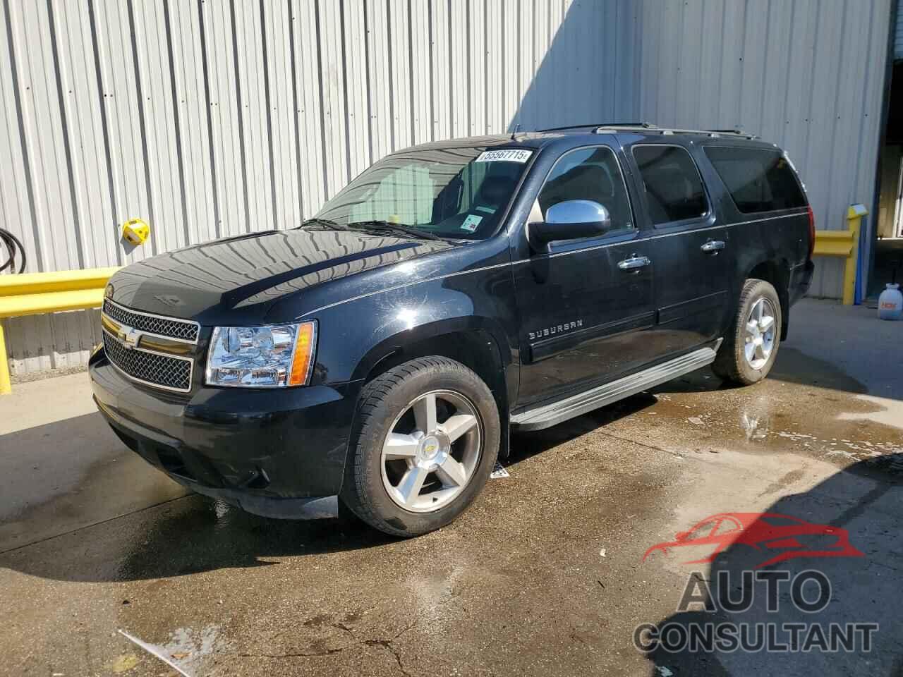 CHEVROLET SUBURBAN 2011 - 1GNSCHE0XBR155488