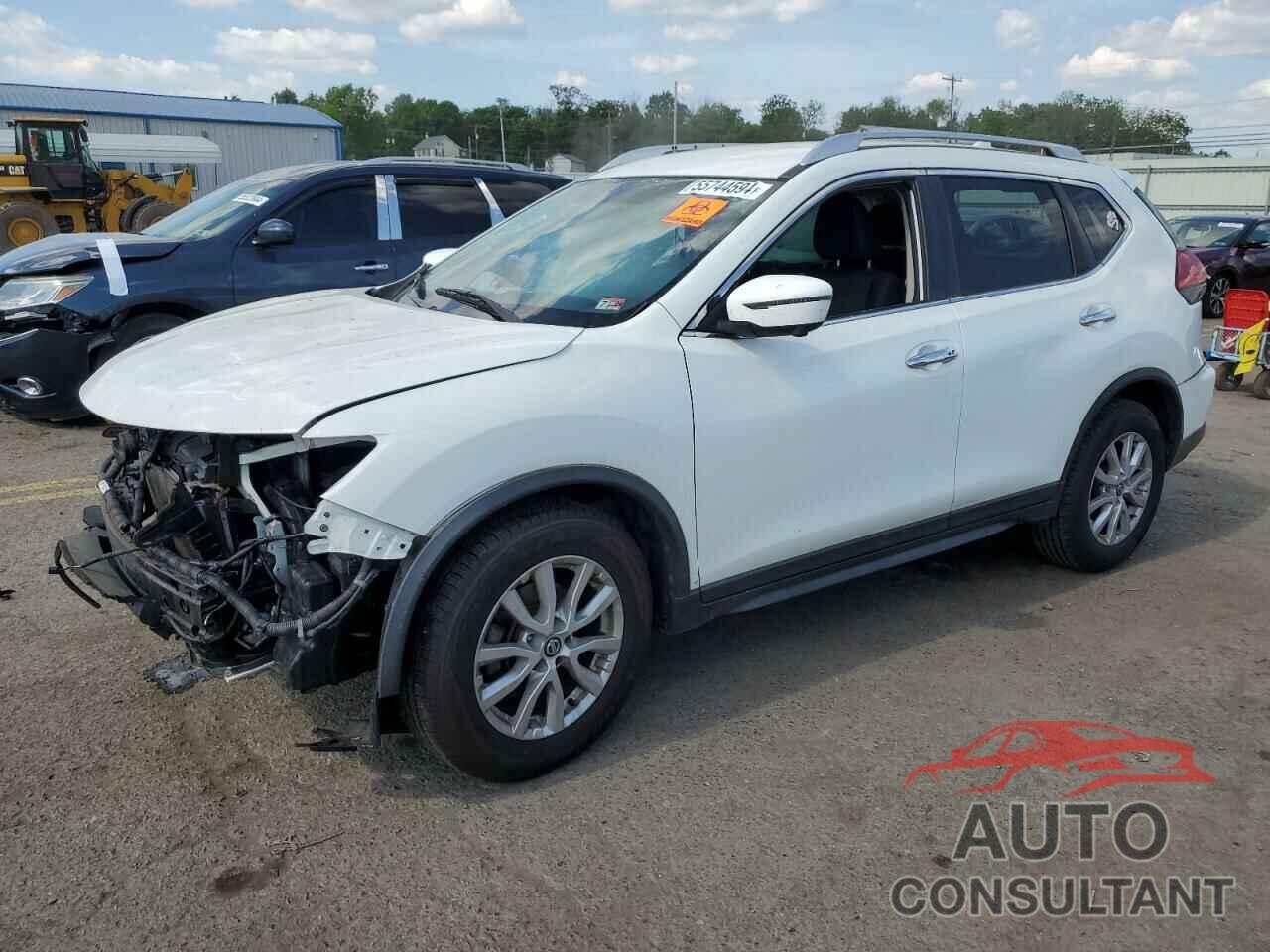 NISSAN ROGUE 2017 - KNMAT2MT4HP568444