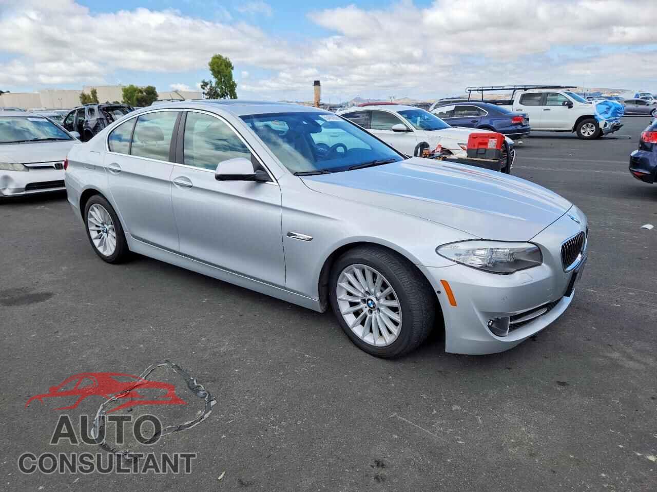 BMW 5 SERIES 2013 - WBAFR7C56DC829060