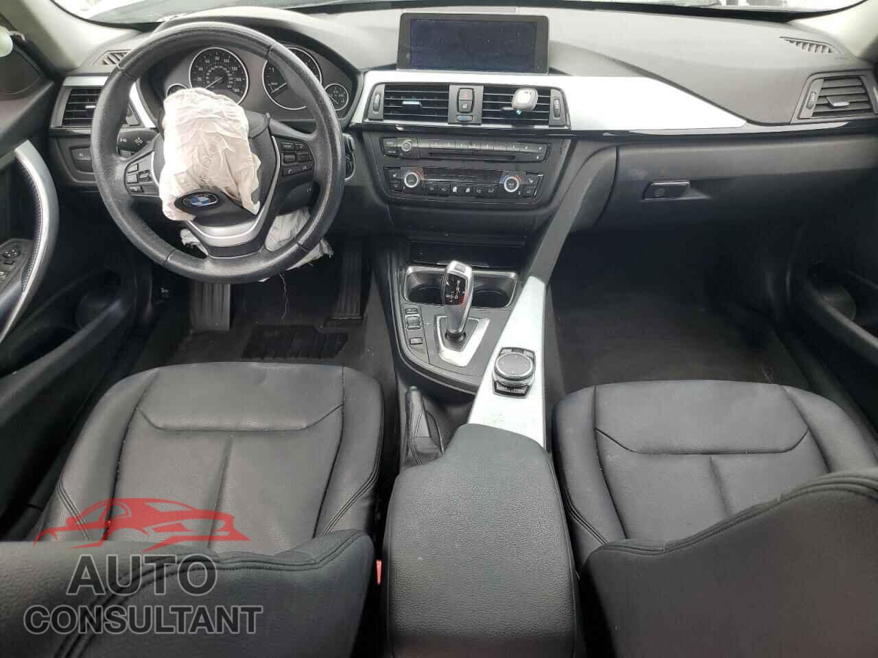 BMW 3 SERIES 2015 - WBA3D5C58FK290357