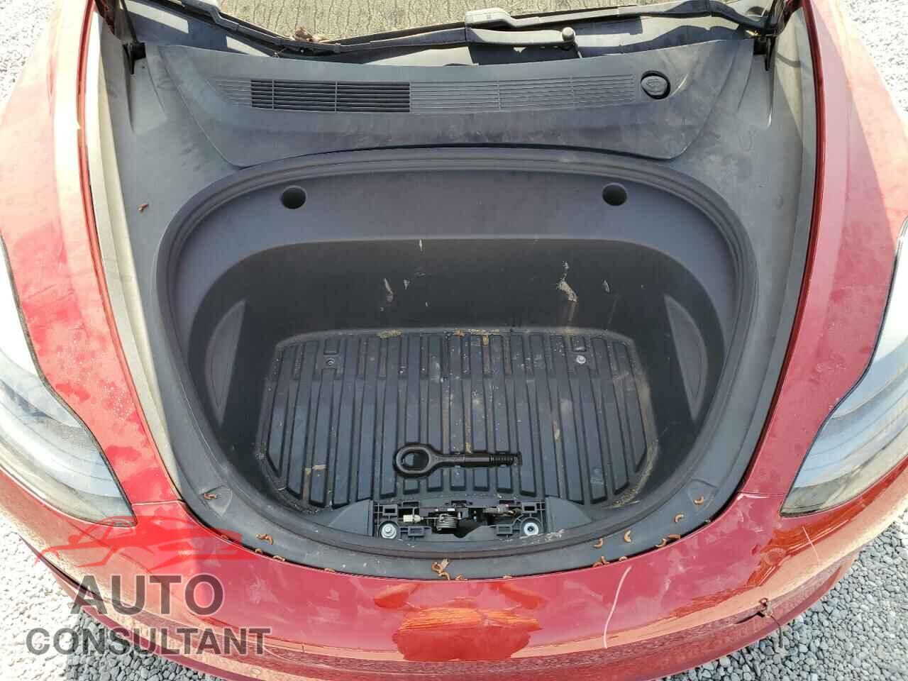 TESLA MODEL 3 2021 - 5YJ3E1EB2MF005884