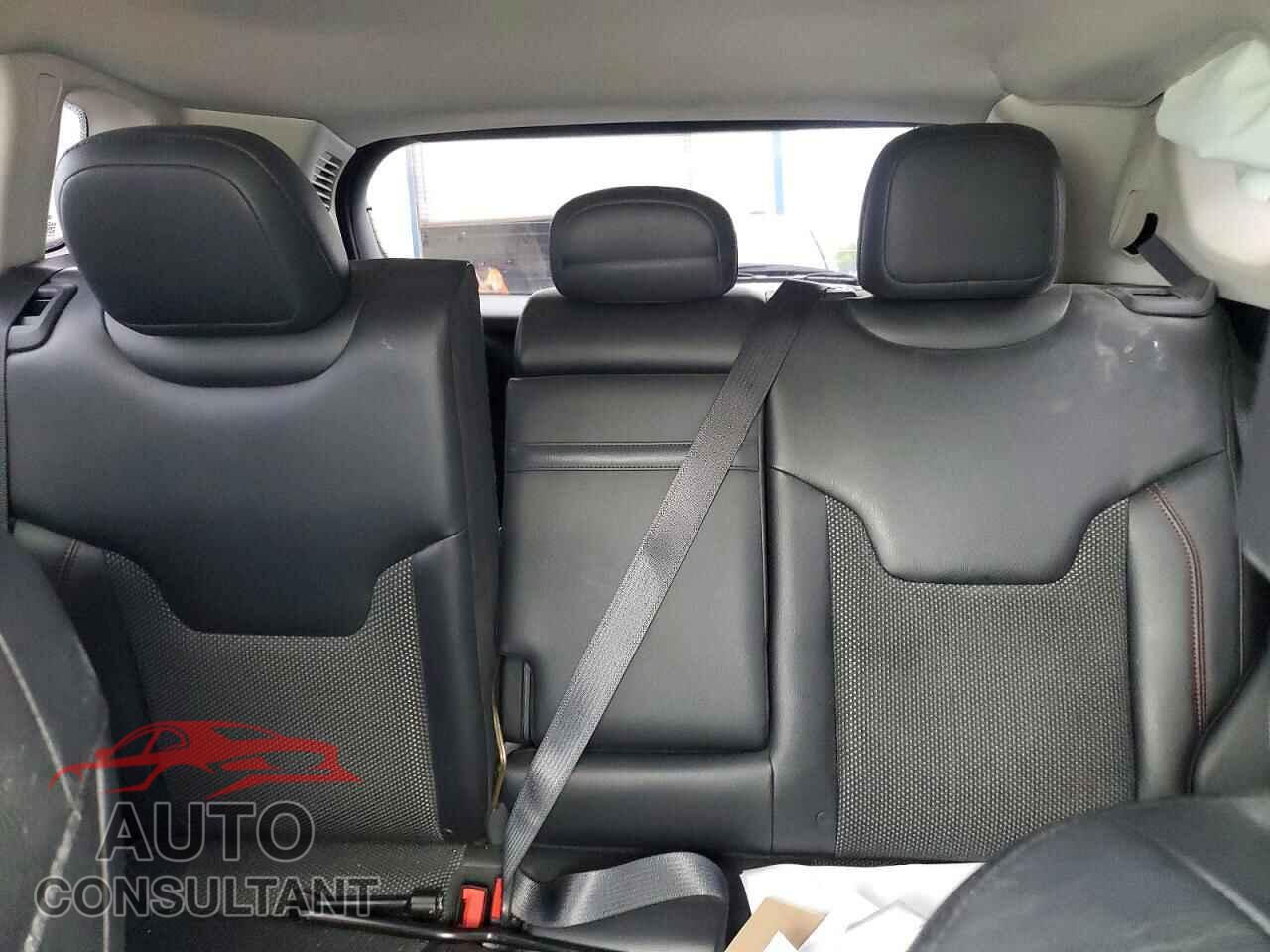 JEEP COMPASS 2018 - 3C4NJDDB2JT115418