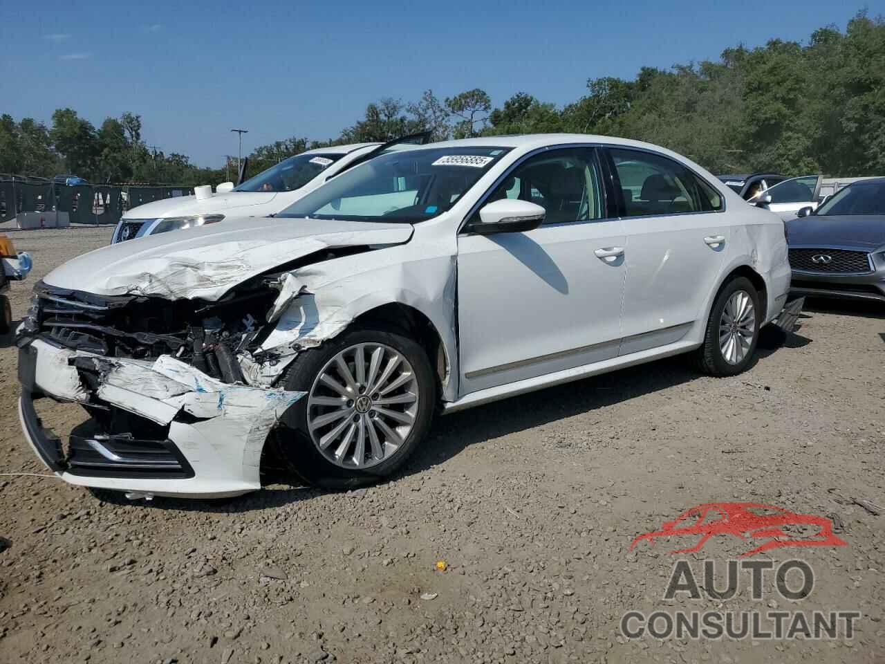 VOLKSWAGEN PASSAT 2017 - 1VWBT7A32HC009114