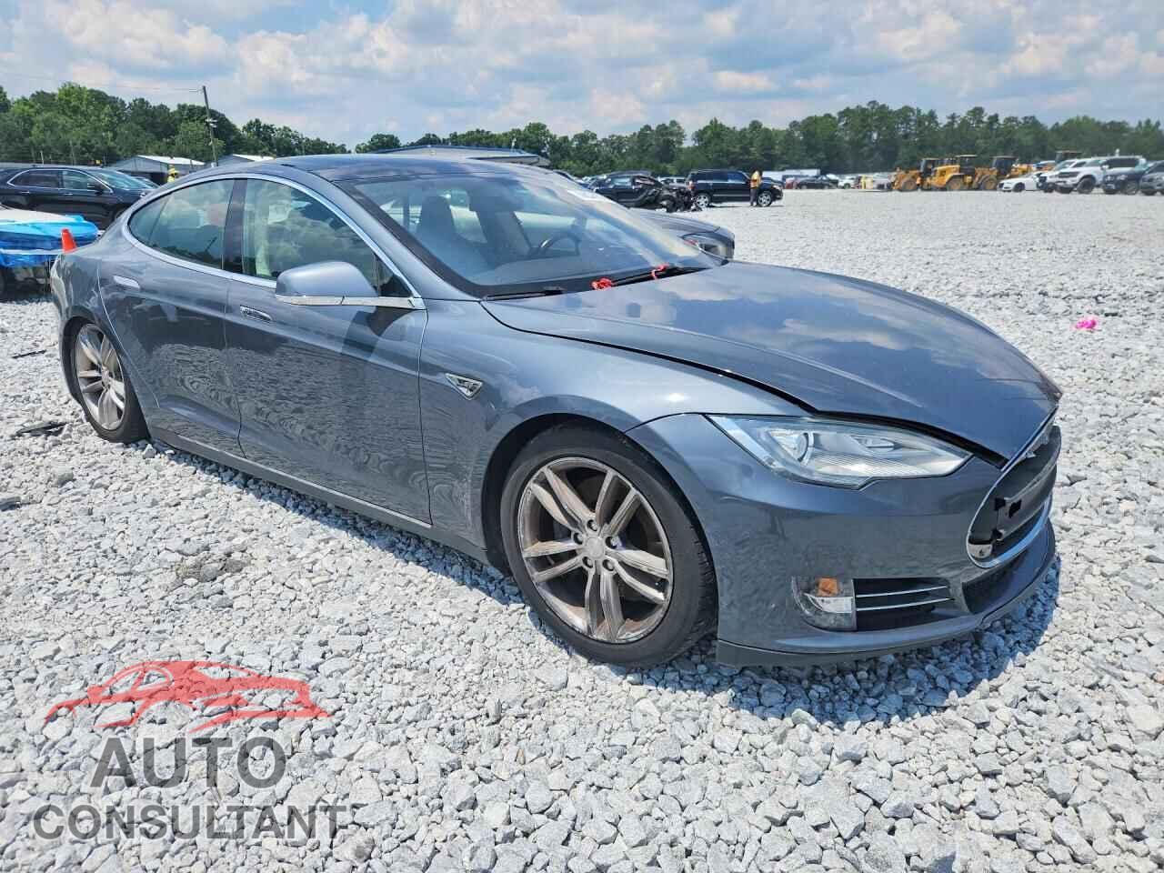 TESLA MODEL S 2013 - 5YJSA1CN2DFP05375
