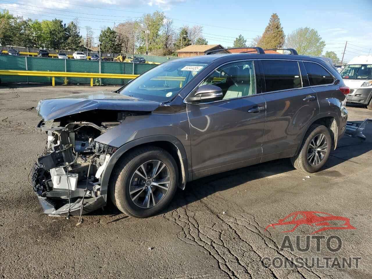 TOYOTA HIGHLANDER 2018 - 5TDBZRFH6JS817777