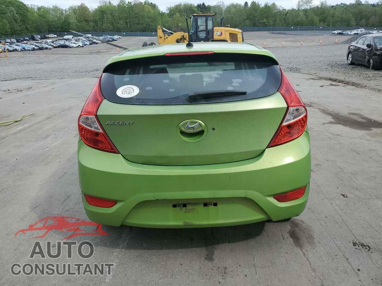 HYUNDAI ACCENT 2013 - KMHCU5AE3DU083068