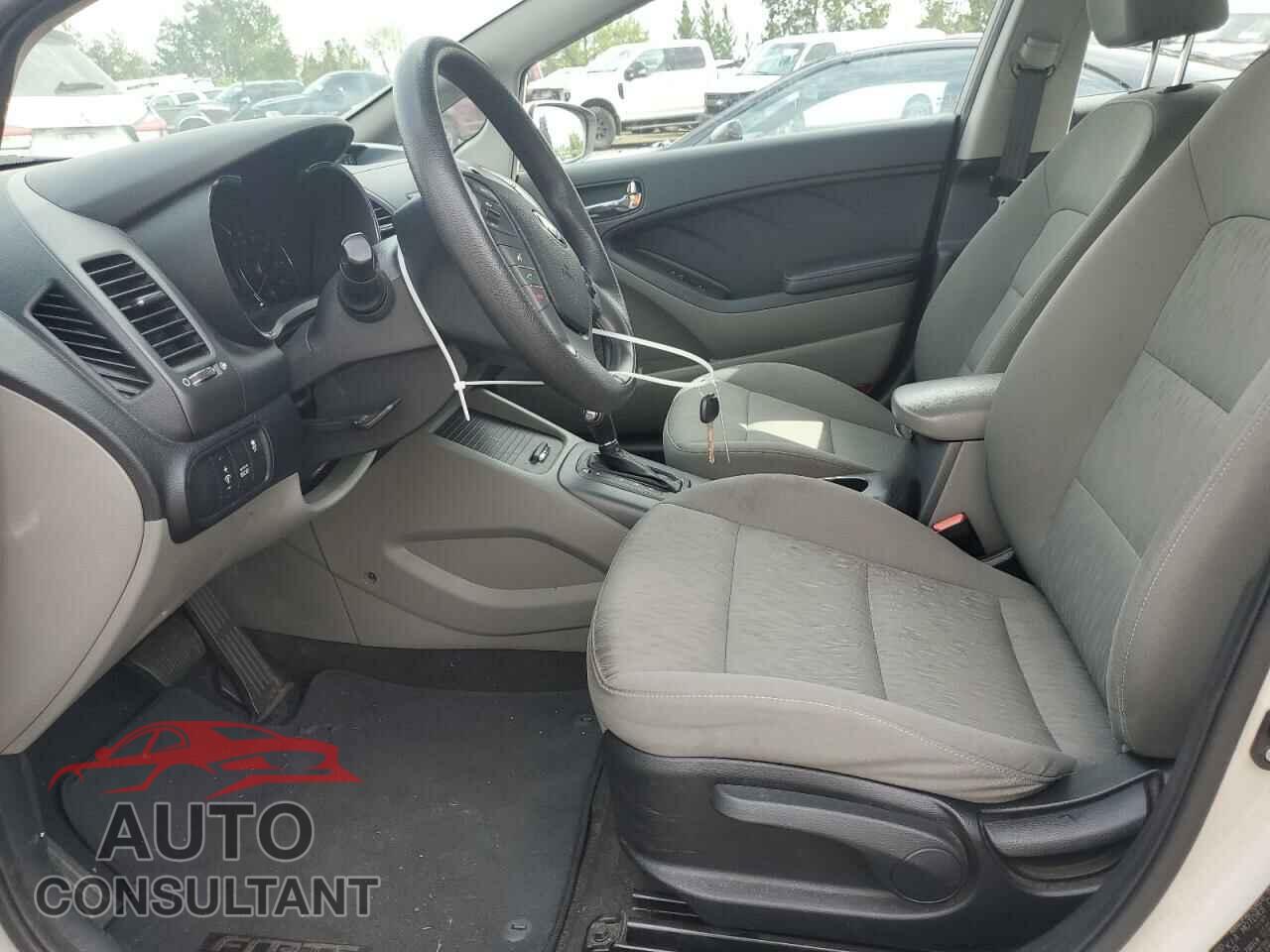 KIA FORTE 2015 - KNAFK4A67F5395432