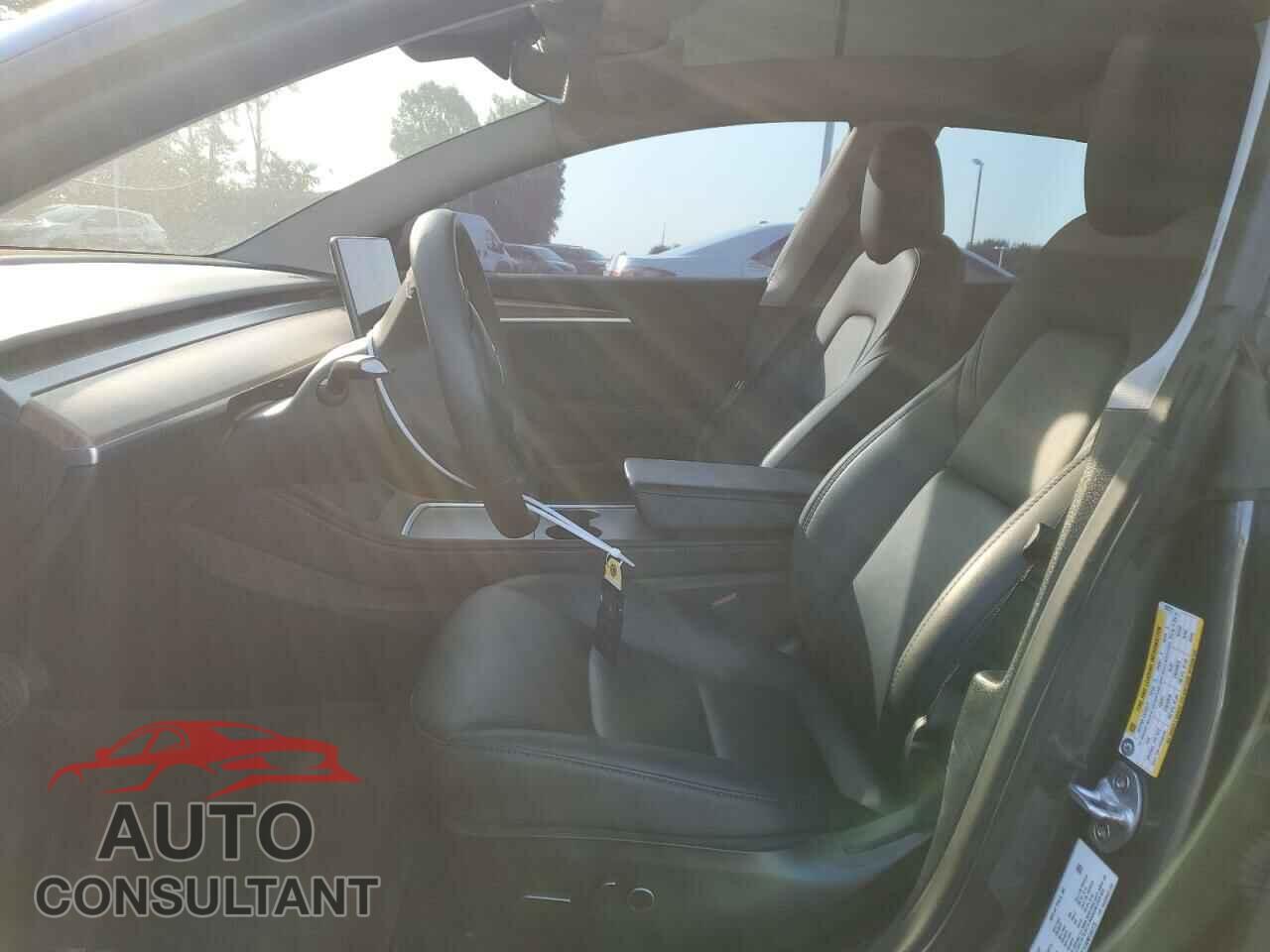 TESLA MODEL 3 2022 - 5YJ3E1EA0NF332275