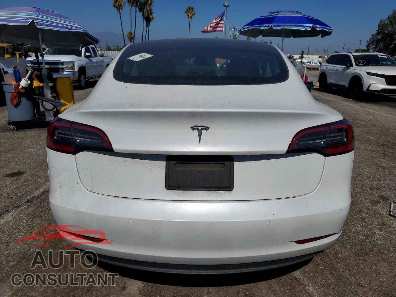 TESLA MODEL 3 2022 - 5YJ3E1EA6NF245903