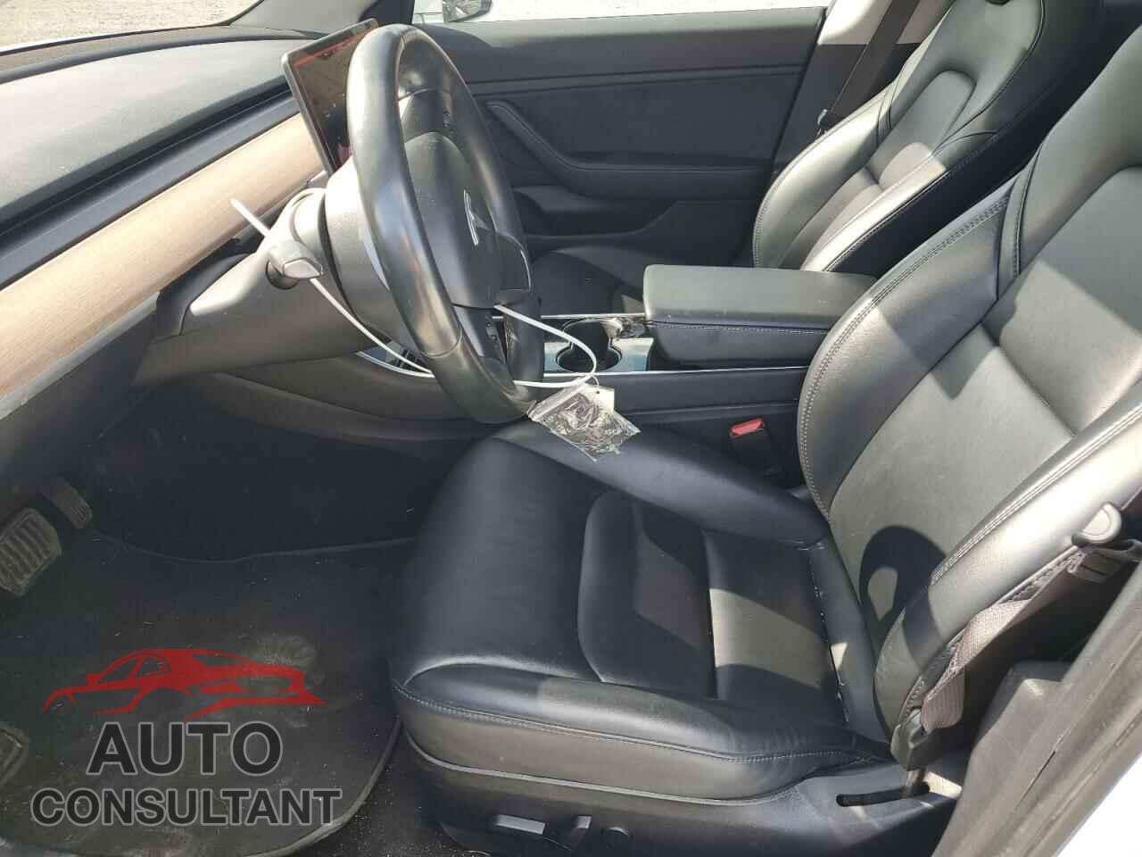 TESLA MODEL 3 2018 - 5YJ3E1EA7JF040942